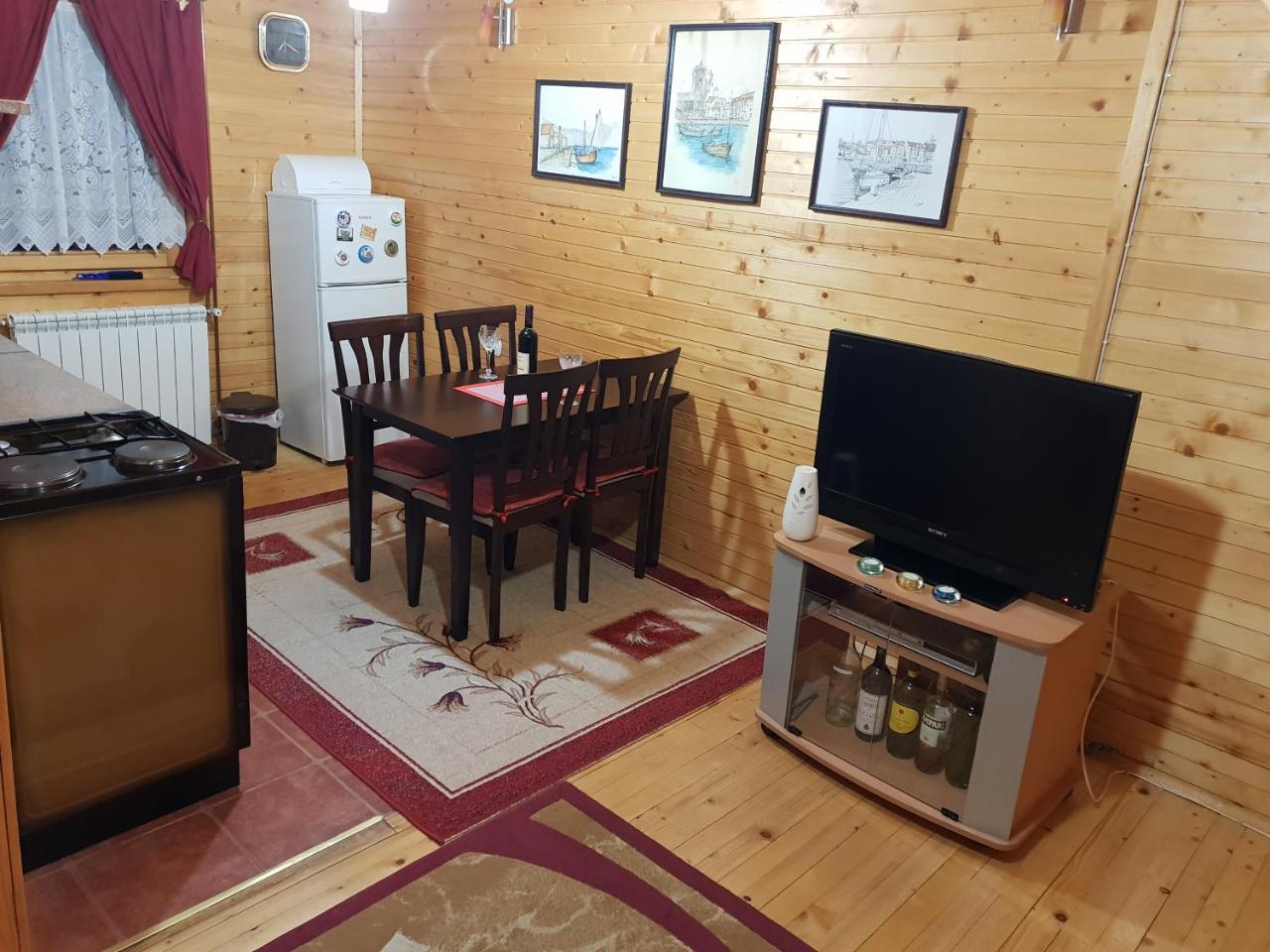 Guest House Anka 자블야크 외부 사진
